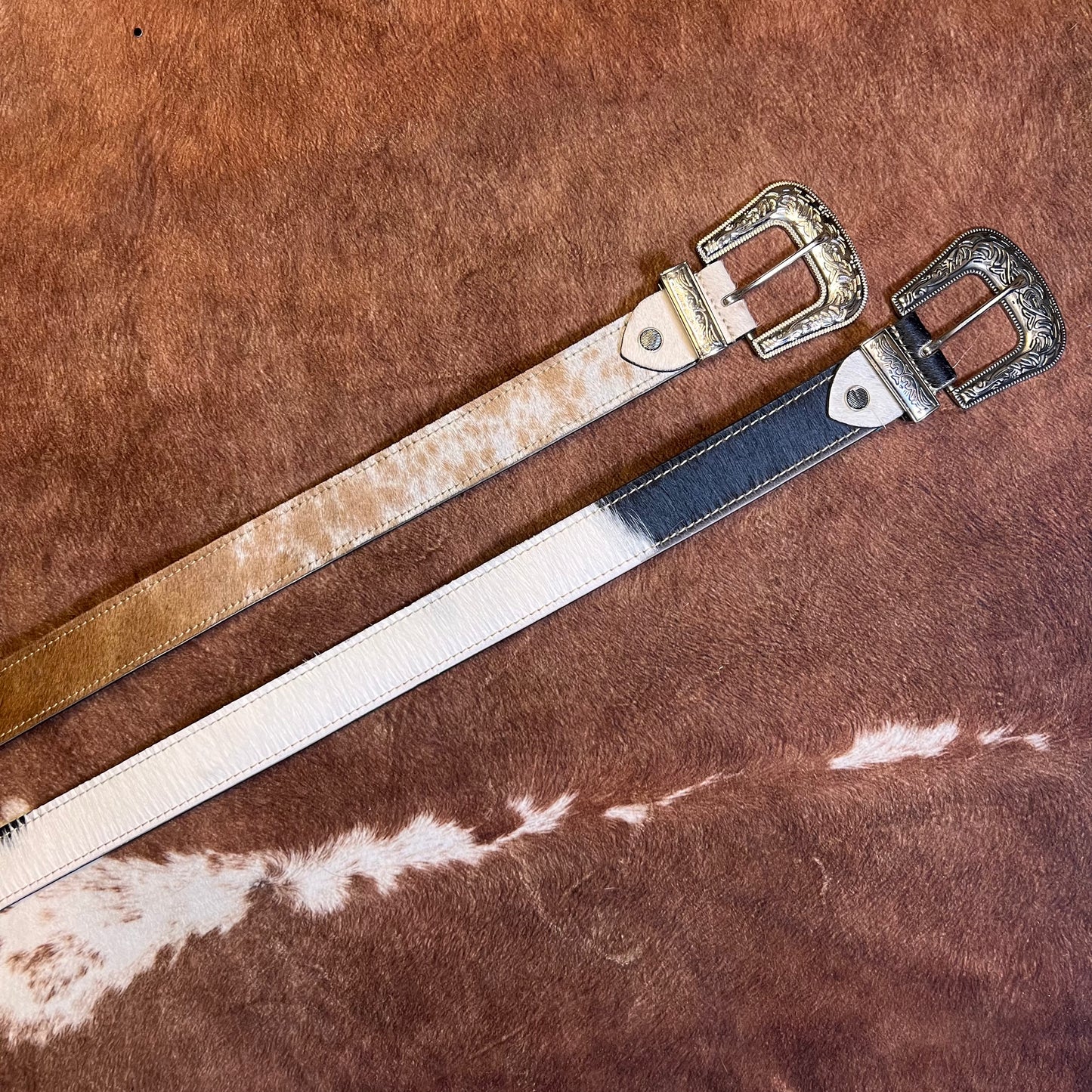 Cinturón de piel de vaca (negro y marrón)