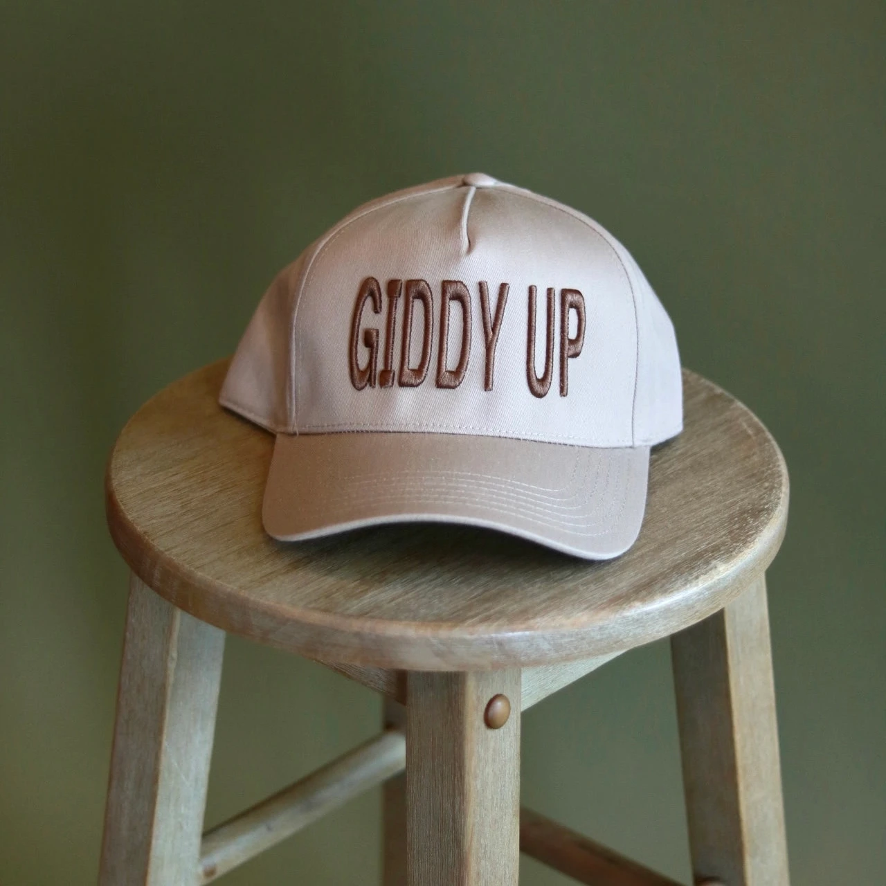 GIDDY UP Trucker Hat