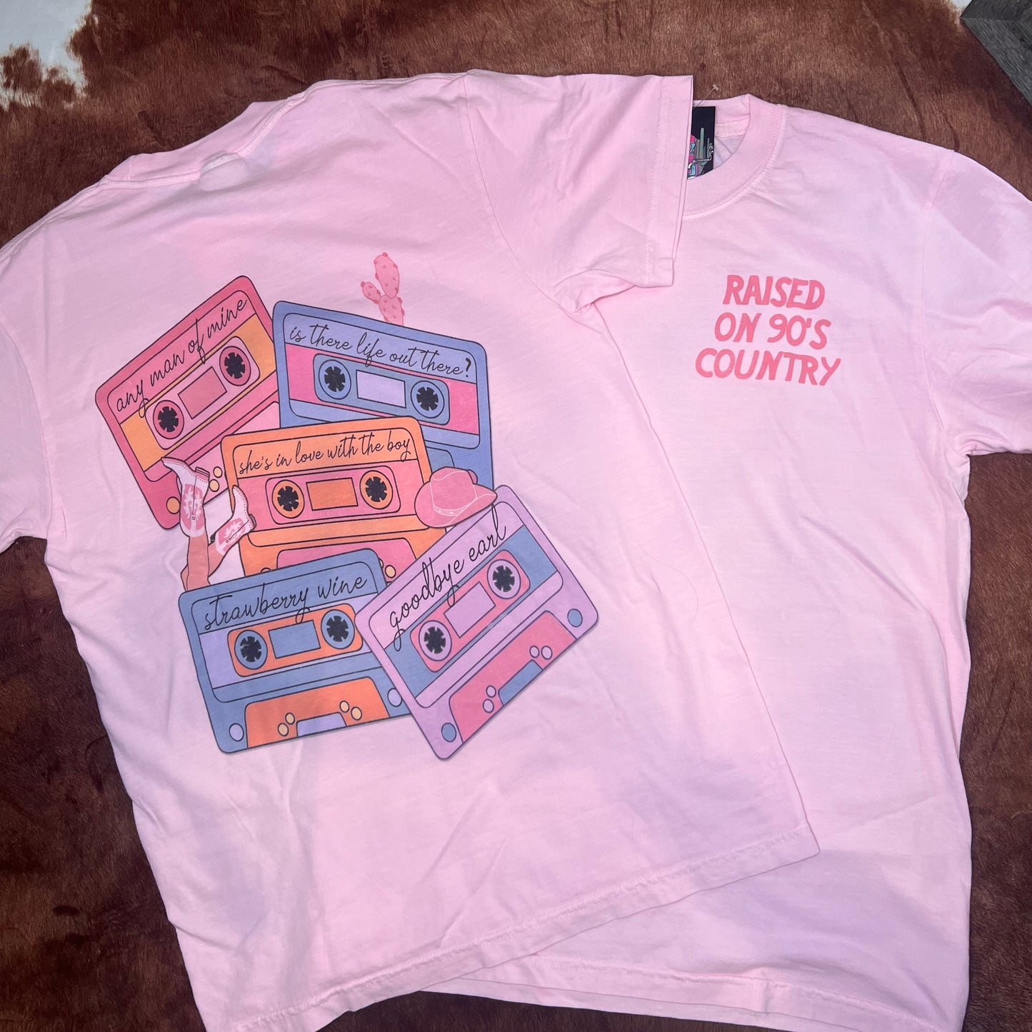 Camiseta criada en el campo de los 90