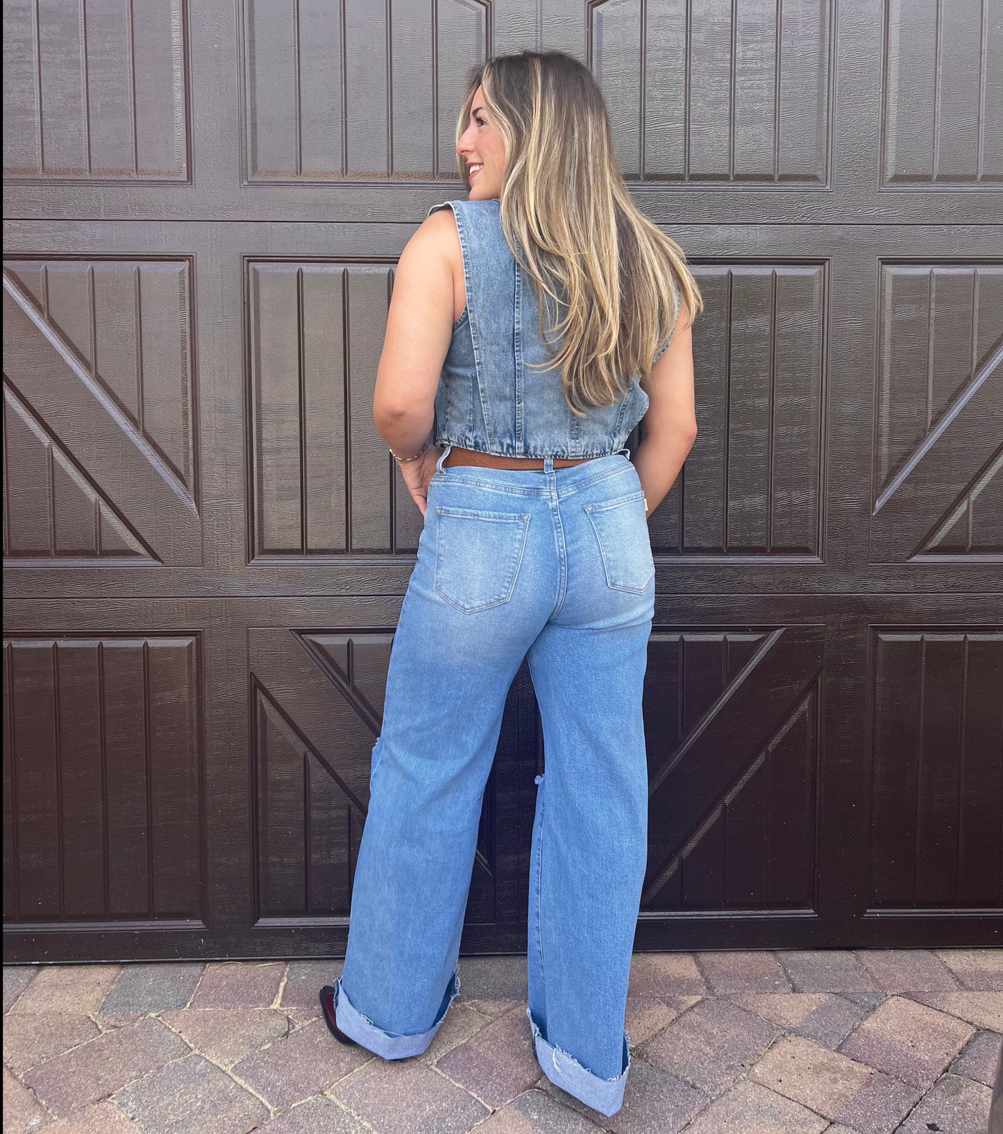 Le gilet en jean