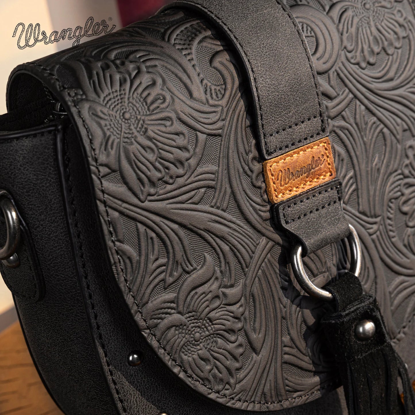 Wrangler Saddle Crossbody Bag- Black