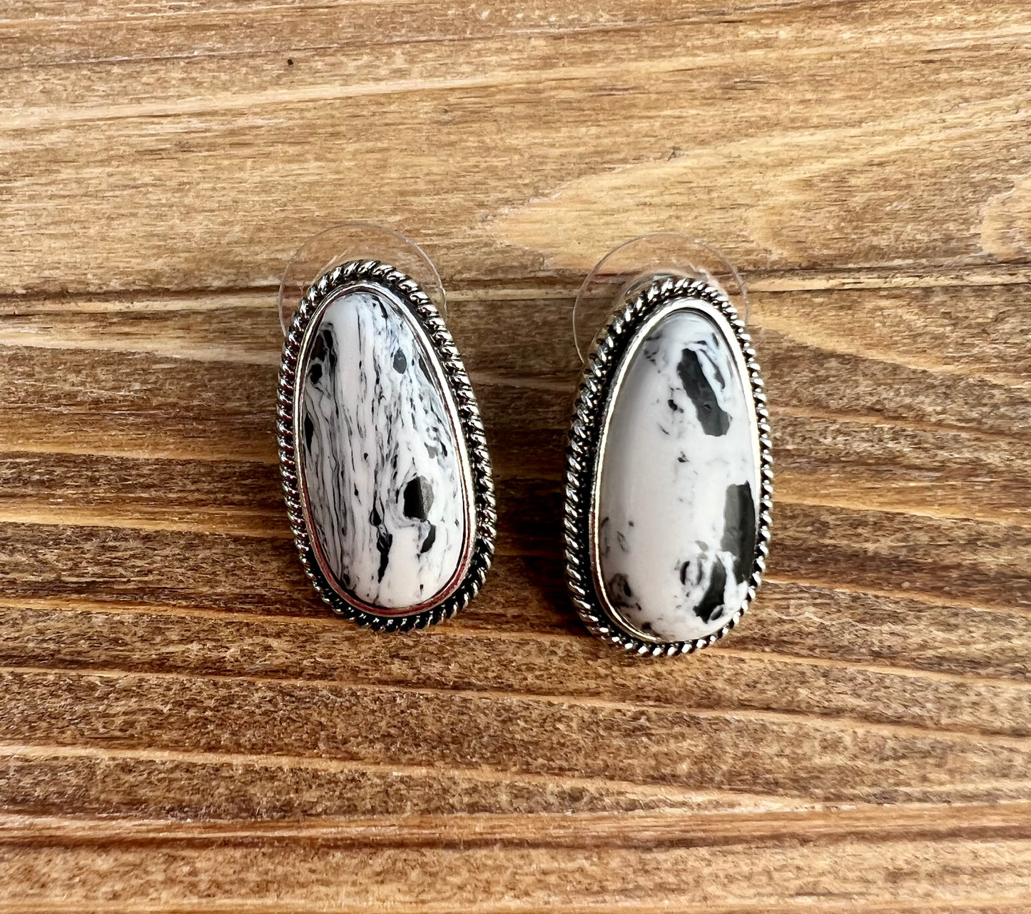 Tachuelas de búfalo blanco