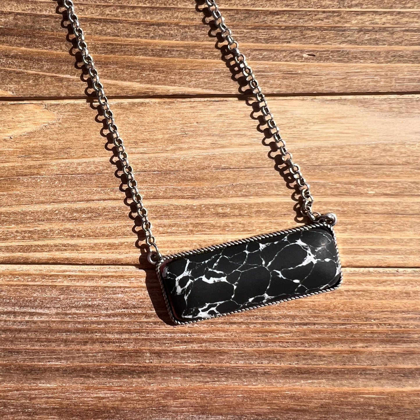 Collar de mármol