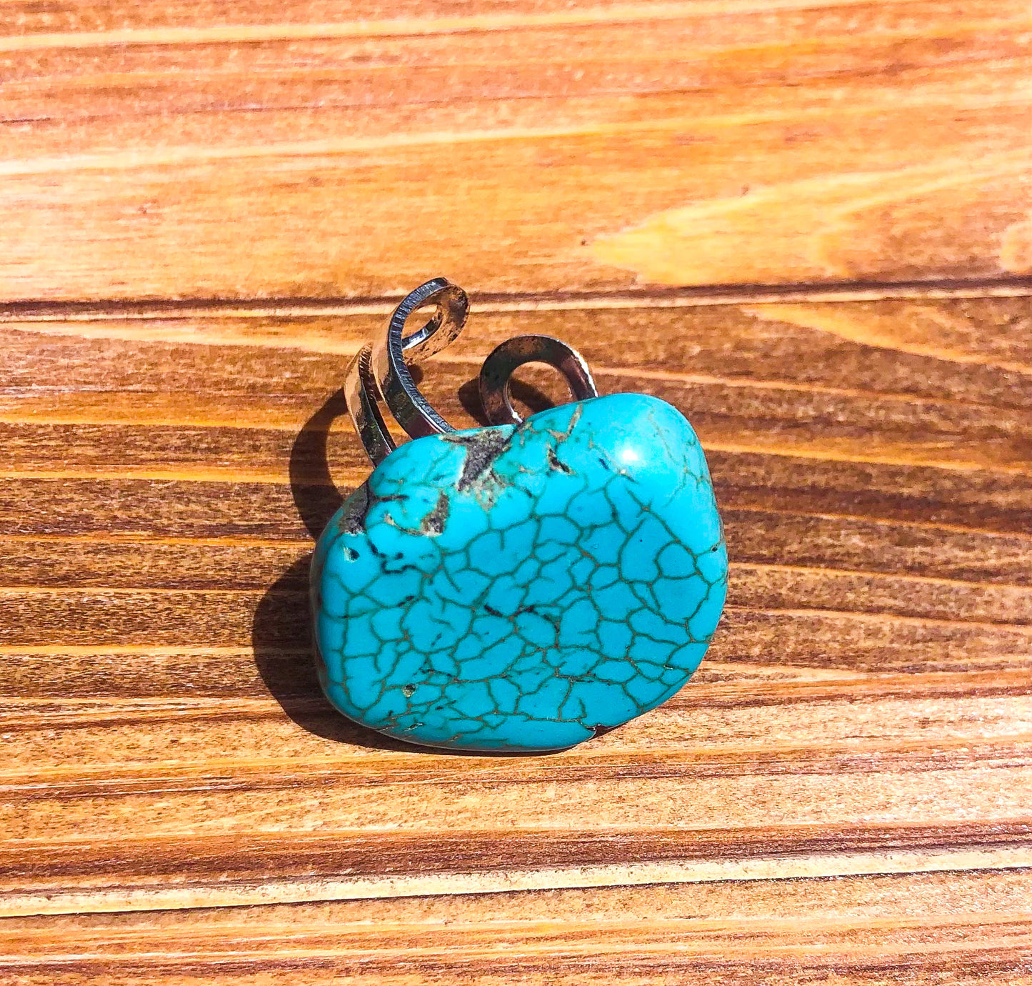 Anillo con trozos de turquesa