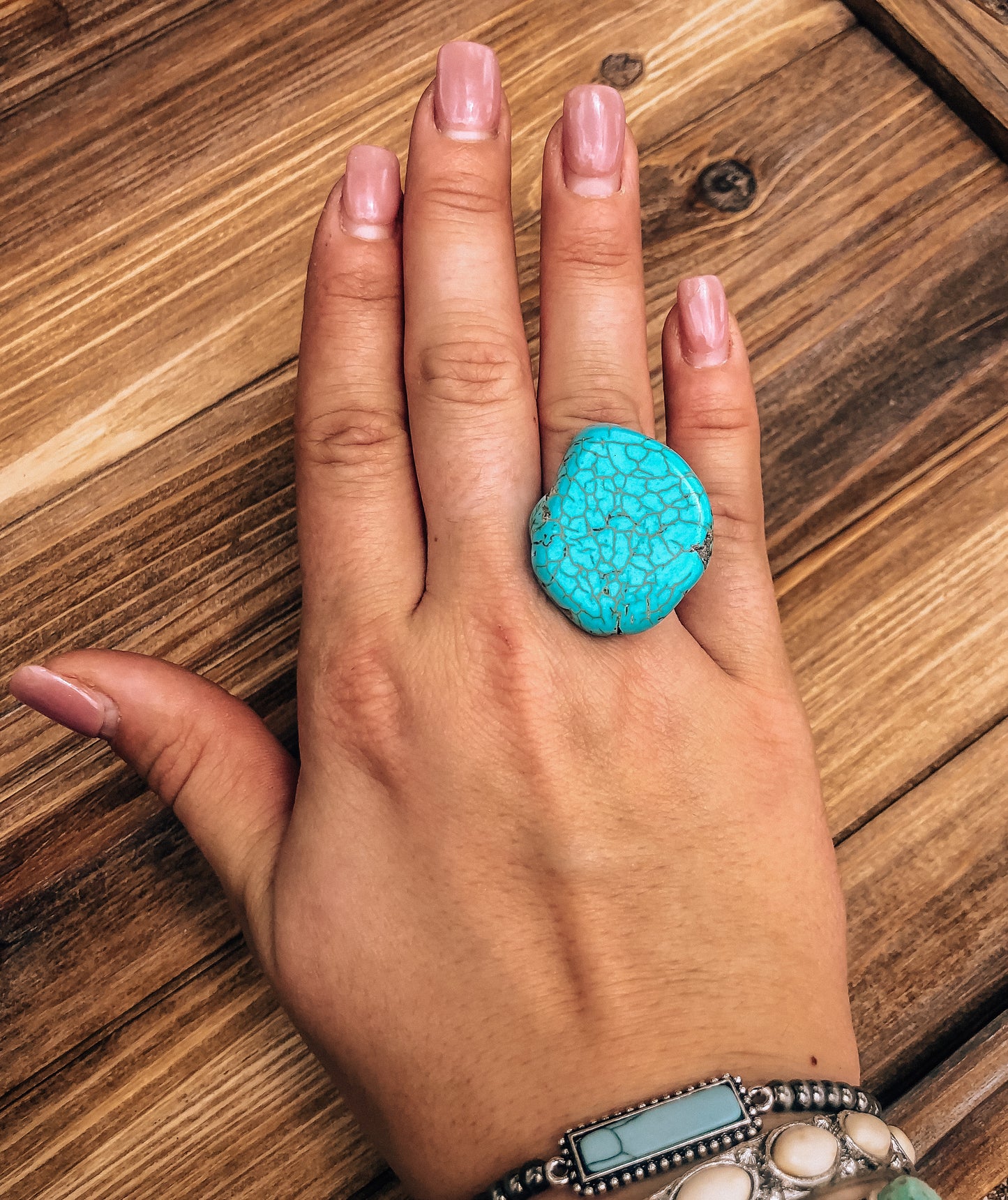Anillo con trozos de turquesa