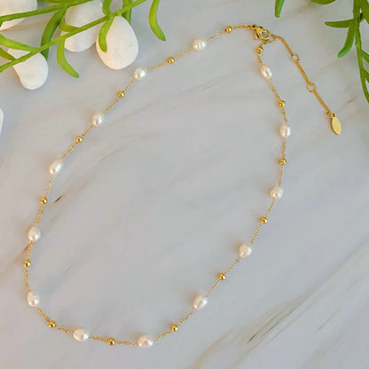 Feeling Coastal Freshwater Pearl Necklace