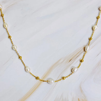 Feeling Coastal Freshwater Pearl Necklace