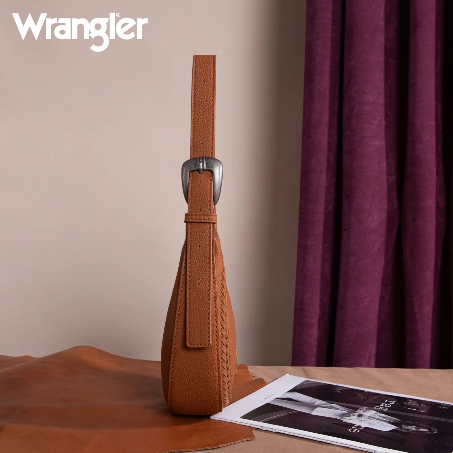 Wrangler Crescent Bag | Brown