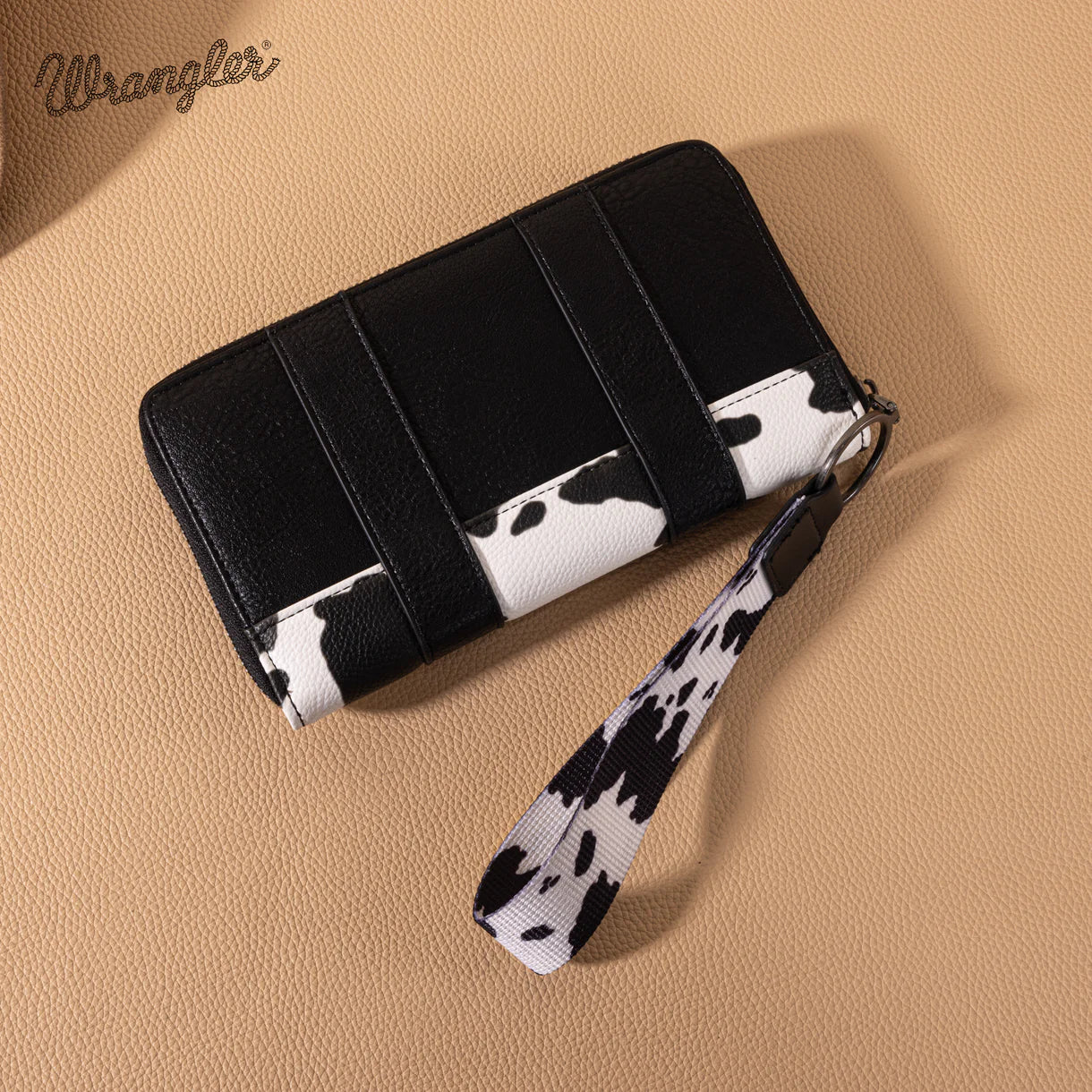 Wrangler Cow Print Trimmed Wallet | Black